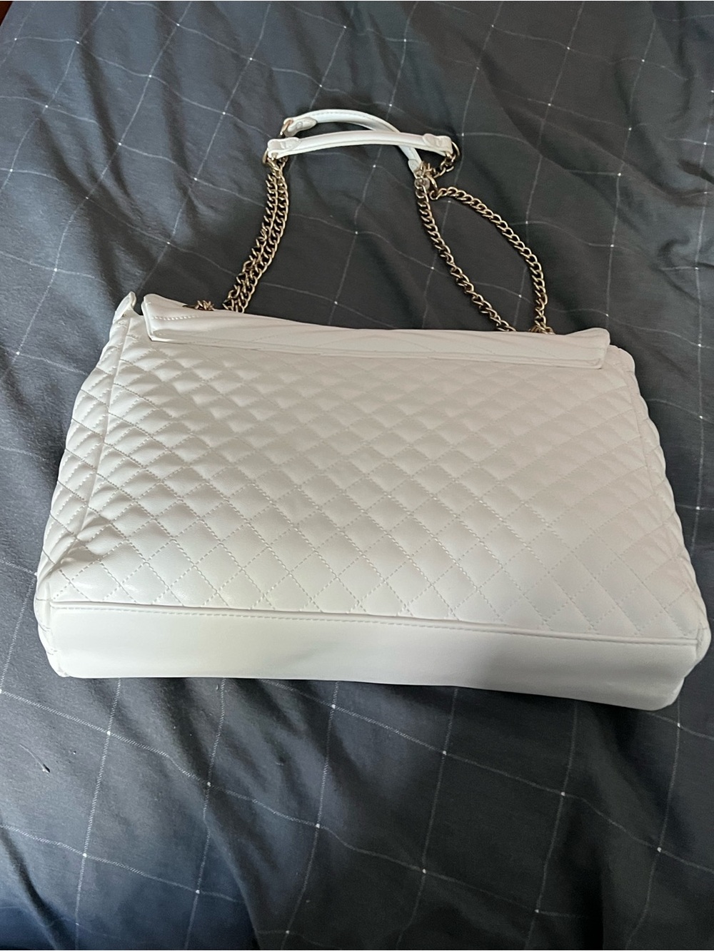 Valentino by Mario Valentino Margaritas White Quilted Chain Shoulder Bag - Picture 2 of 15
